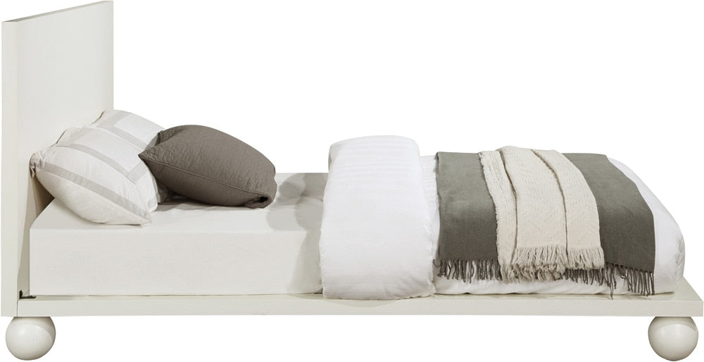 Meridian Furniture - Kent Cream Queen Bed - KentCream-Q veiw 3