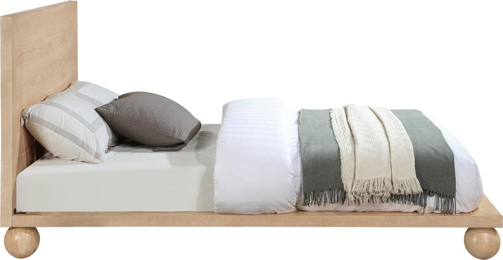 Meridian Furniture - Kent Natural King Bed - KentNatural-K veiw 3