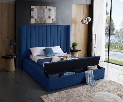 Meridian Furniture - Kiki Navy Velvet Full Bed - KikiNavy-F veiw 4