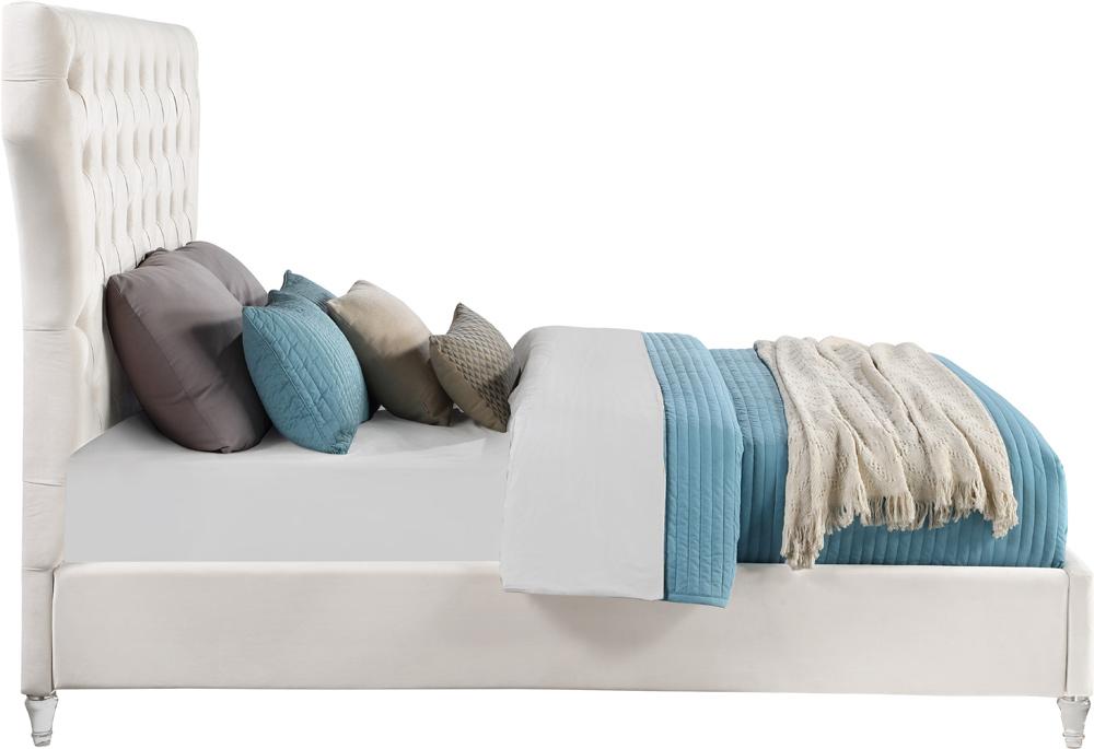 Meridian Furniture - Kira Cream Velvet King Bed - KiraCream-K veiw 4