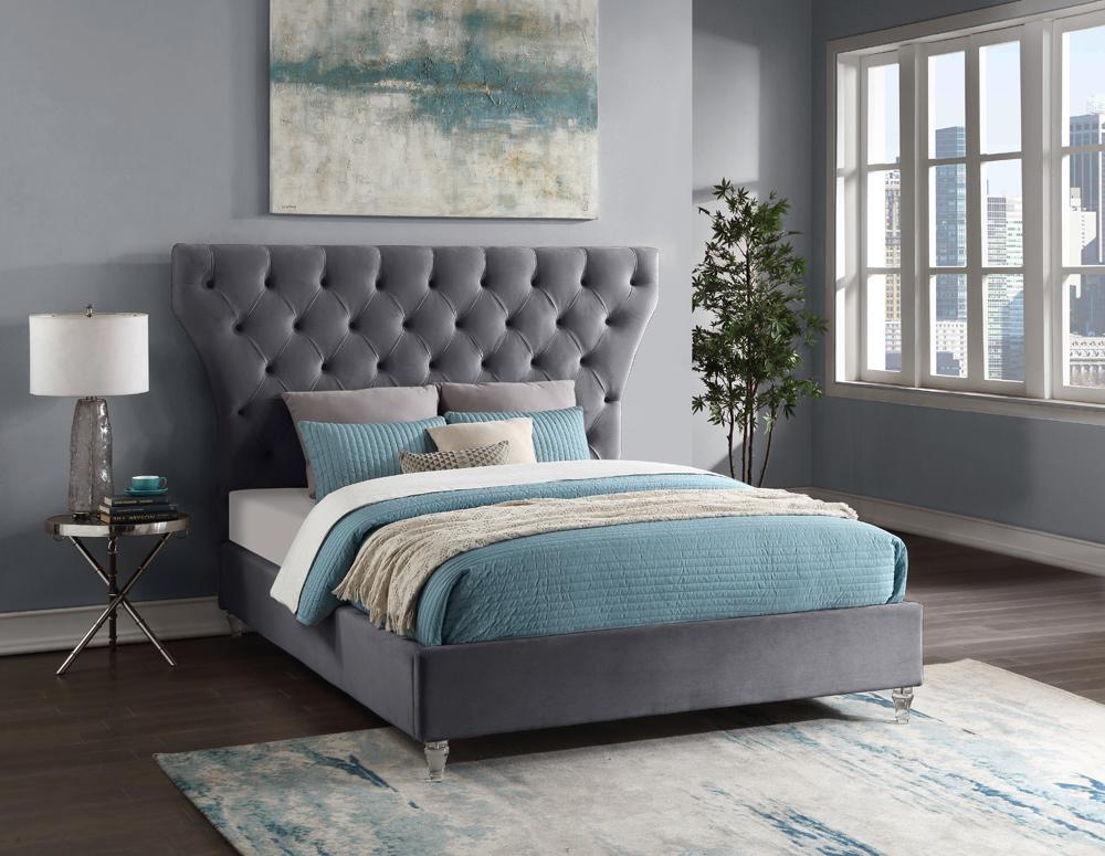 Meridian Furniture - Kira Grey Velvet King Bed - KiraGrey-K veiw 2