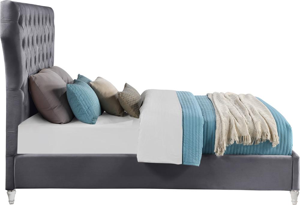 Meridian Furniture - Kira Grey Velvet King Bed - KiraGrey-K veiw 4