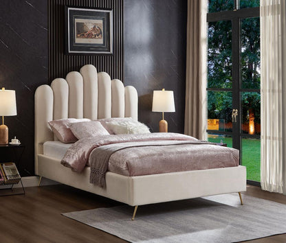 Meridian Furniture - Lily Cream Velvet Full Bed - LilyCream-F veiw 2