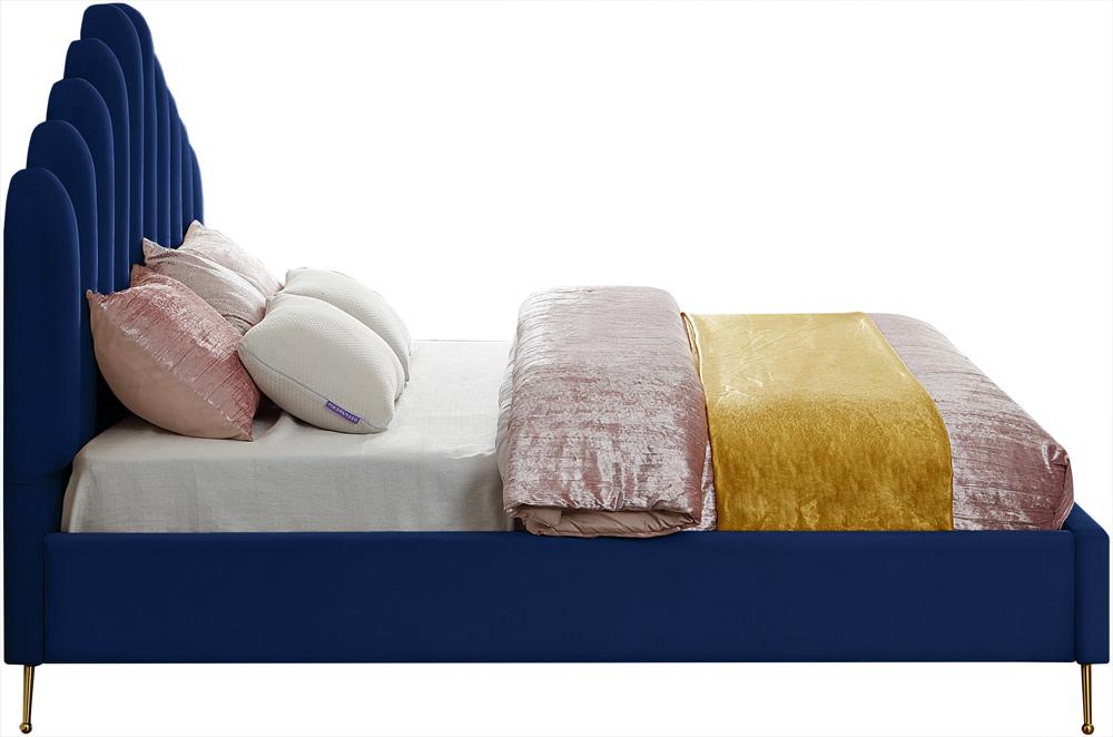 Meridian Furniture - Lily Navy Velvet King Bed - LilyNavy-K veiw 4