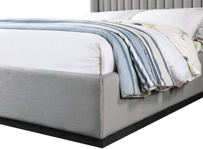Meridian Furniture - Logan Grey Linen Textured Fabric Full Bed - LoganGrey-F veiw 6