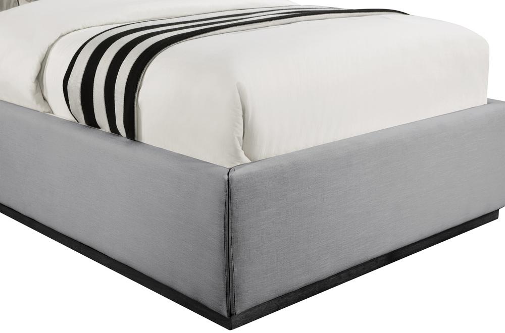Meridian Furniture - Logan Grey Linen Textured Fabric Twin Bed - LoganGrey-T veiw 6