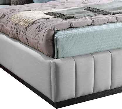 Meridian Furniture - Lucia Grey Linen Textured Fabric Full Bed - LuciaGrey-F veiw 6