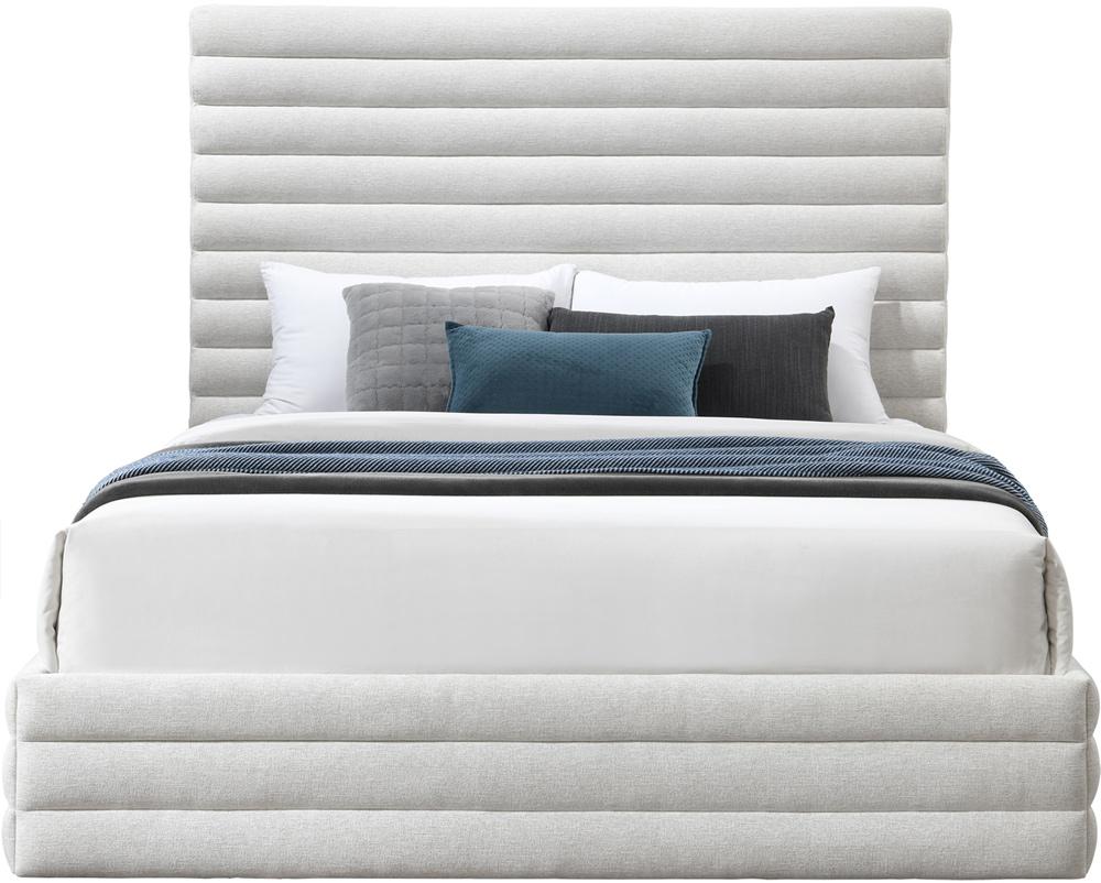 Meridian Furniture - Maxwell Cream Linen Textured Fabric Full Bed - MaxwellCream-F veiw 3