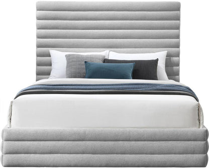Meridian Furniture - Maxwell Grey Linen Textured Fabric Full Bed - MaxwellGrey-F veiw 3