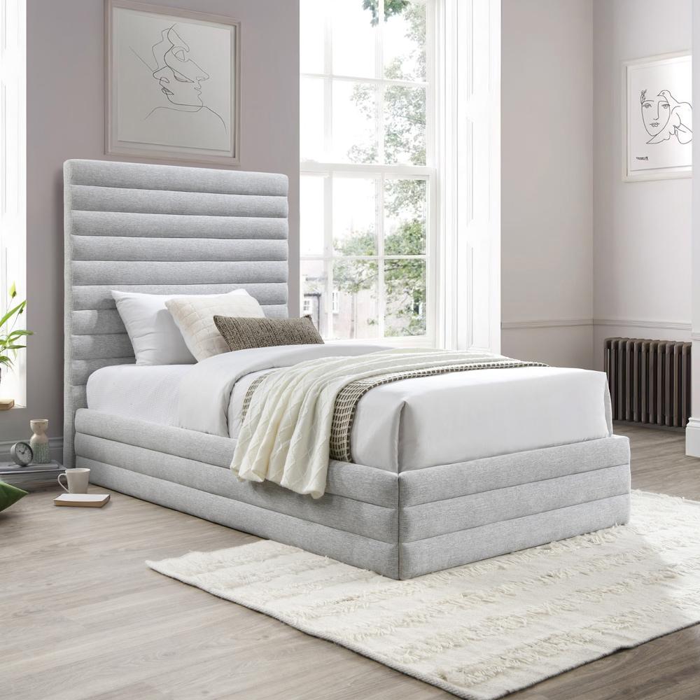 Meridian Furniture - Maxwell Grey Linen Textured Fabric Twin Bed - MaxwellGrey-T veiw 2