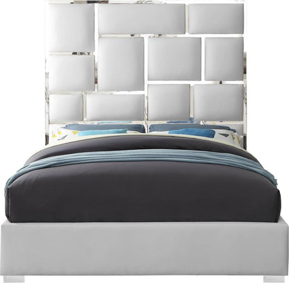 Meridian Furniture - Milan White Vegan Leather King Bed - MilanWhite-K veiw 3