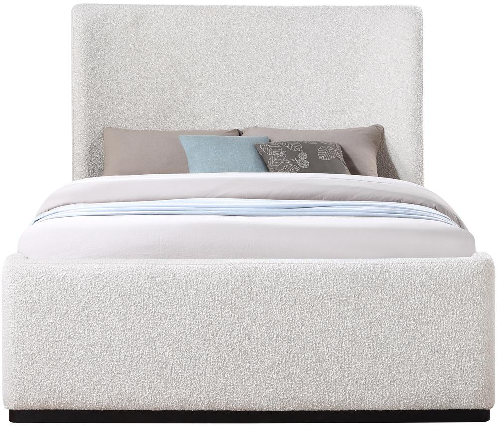Meridian Furniture - Oliver Cream Boucle Fabric Queen Bed - OliverCream-Q veiw 3