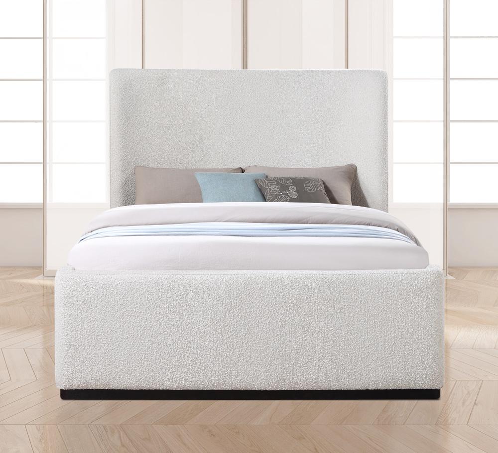 Meridian Furniture - Oliver Cream Boucle Fabric Queen Bed - OliverCream-Q veiw 4
