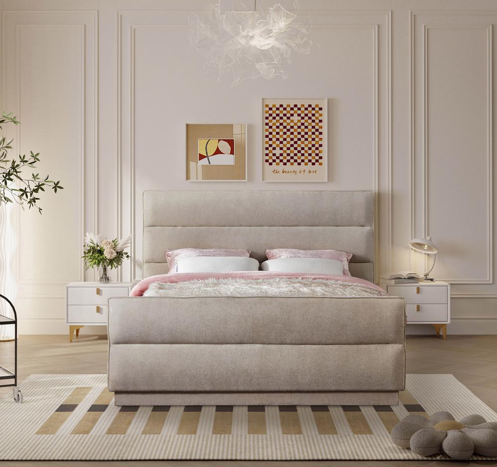 Meridian Furniture - Paxton Beige Chenille Fabric Full Bed - PaxtonBeige-F veiw 4