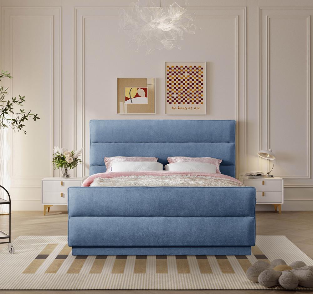 Meridian Furniture - Paxton Light Blue Chenille Fabric Queen Bed - PaxtonLtBlu-Q veiw 4