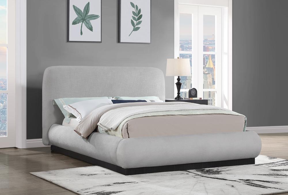 Meridian Furniture - Rigby Grey Linen Textured Fabric King Bed - B1278Grey-K veiw 2