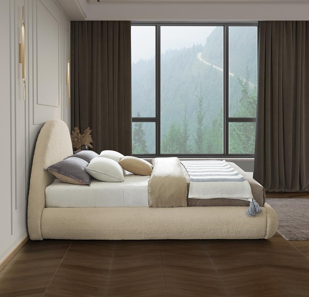 Meridian Furniture - Rudy Beige Teddy Fabric Full Bed - RudyBeige-F veiw 6