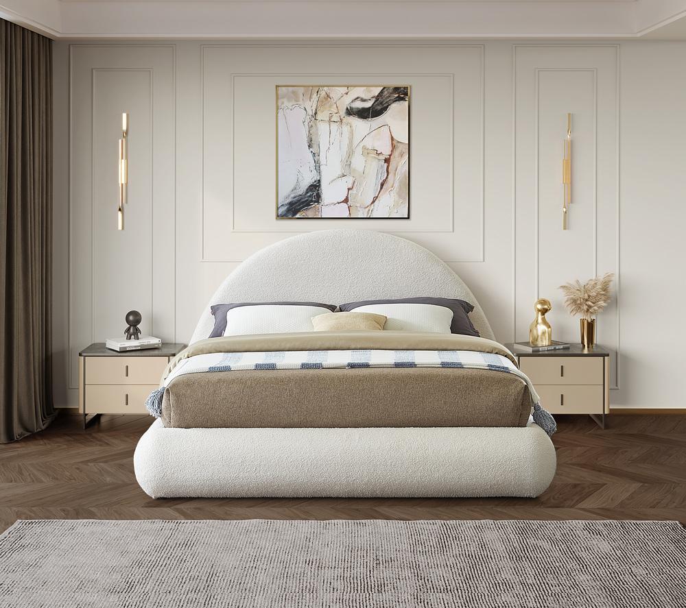 Meridian Furniture - Rudy Cream Teddy Fabric Full Bed - RudyCream-F veiw 4