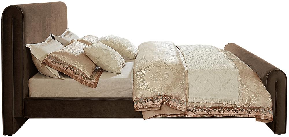 Meridian Furniture - Sloan Brown Velvet Queen Bed - SloanBrown-Q veiw 5