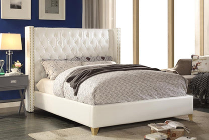 Meridian Furniture - Soho White Vegan Leather Queen Bed - SohoWhite-Q veiw 2