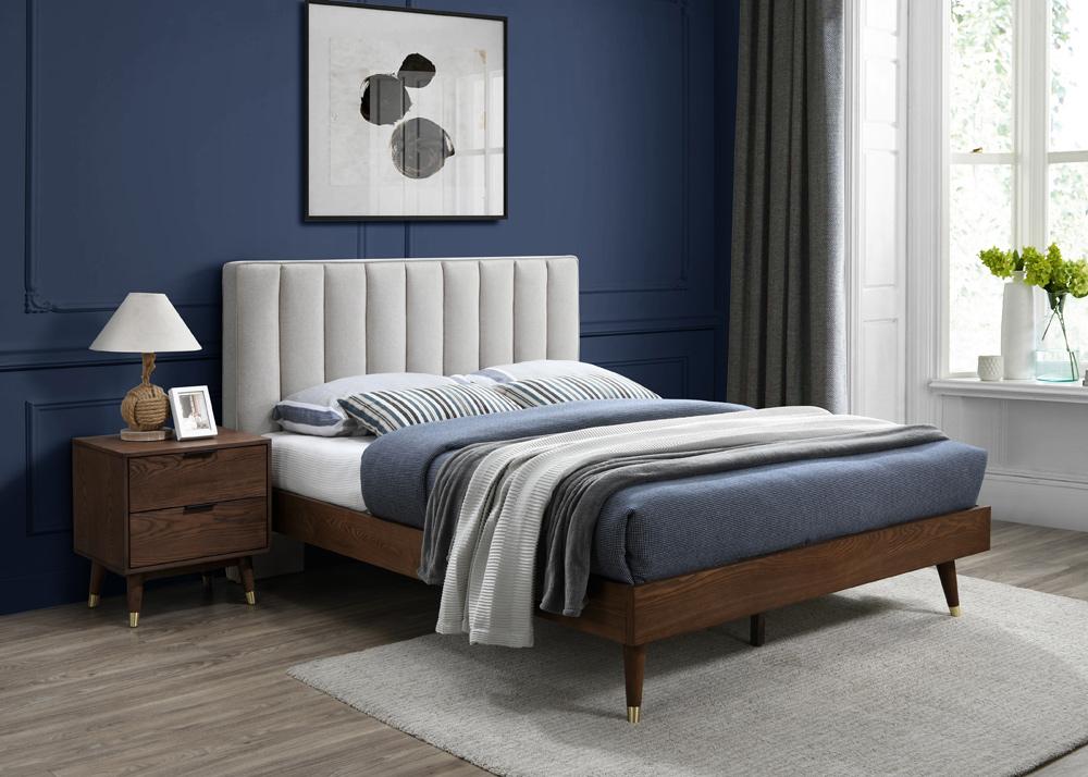 Meridian Furniture - Vance Beige Linen Textured Fabric Queen Bed - VanceBeige-Q veiw 5