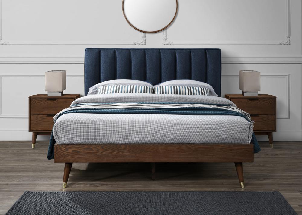 Meridian Furniture - Vance Navy Linen Textured Fabric King Bed - VanceNavy-K veiw 4