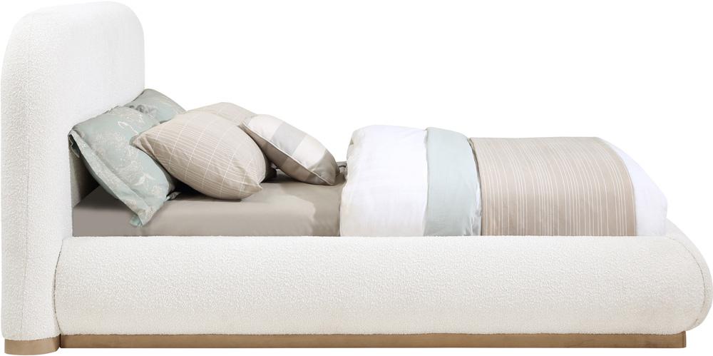 Meridian Furniture - Vaughn Cream Queen Bed - B1209Cream-Q veiw 4