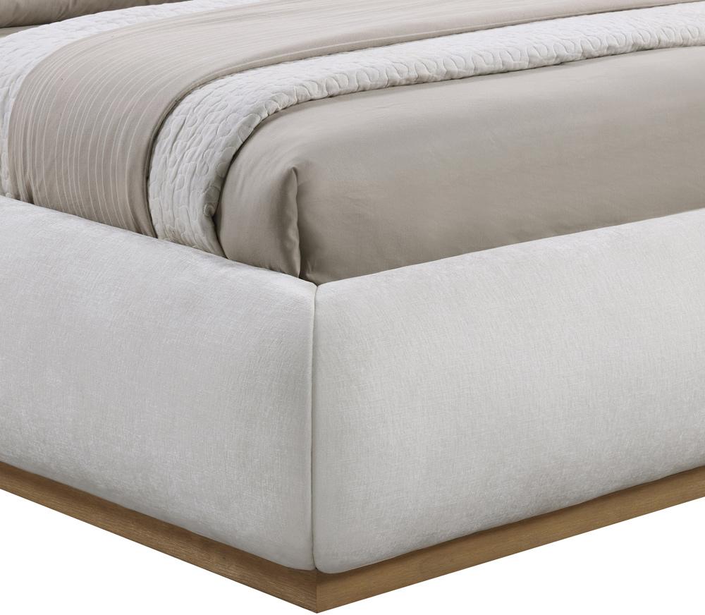 Meridian Furniture - Vaughn Cream Queen Bed - B1211Cream-Q veiw 6