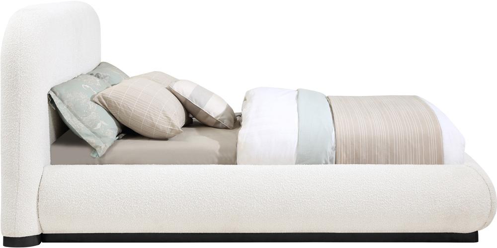 Meridian Furniture - Vaughn Cream Queen Bed - B1213Cream-Q veiw 4
