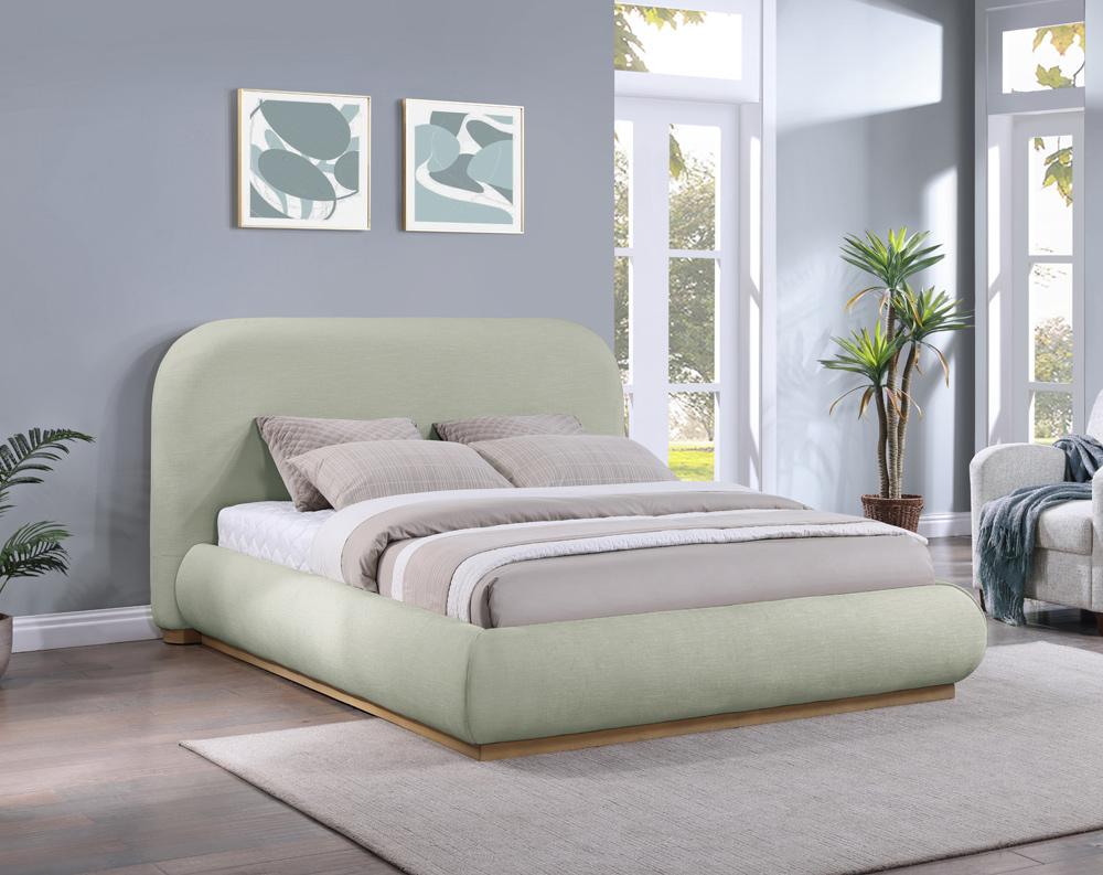 Meridian Furniture - Vaughn Mint King Bed - B1211Mint-K veiw 2