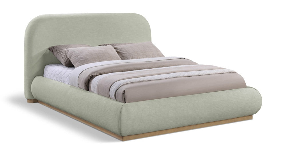 Meridian Furniture - Vaughn Mint Queen Bed - B1211Mint-Q veiw 1