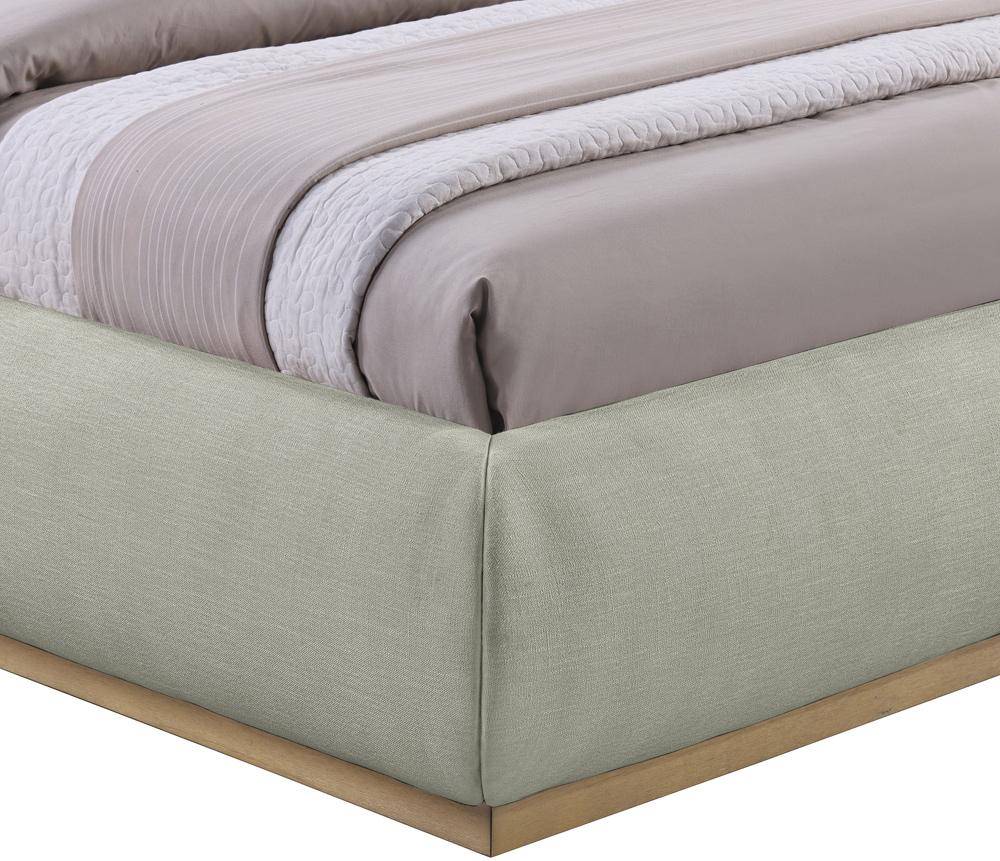 Meridian Furniture - Vaughn Mint Queen Bed - B1211Mint-Q veiw 6