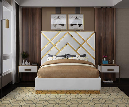Meridian Furniture - Vector White Vegan Leather King Bed - VectorWhite-K veiw 4