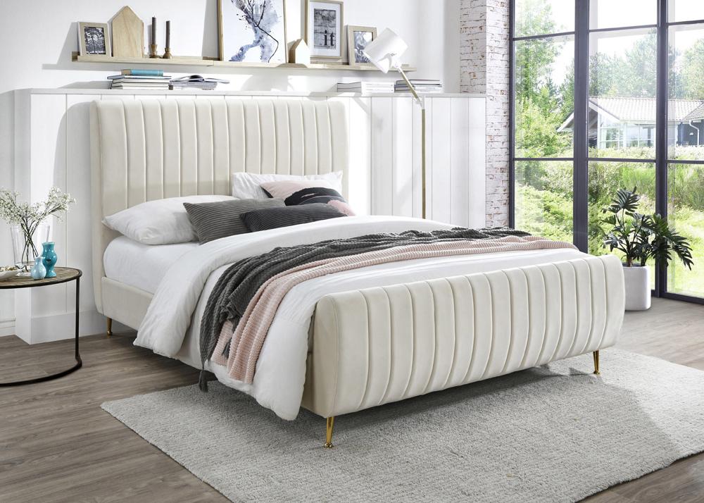 Meridian Furniture - Zara Cream Velvet Queen Bed - ZaraCream-Q veiw 2