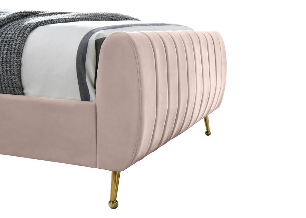 Meridian Furniture - Zara Pink Velvet Full Bed - ZaraPink-F veiw 6