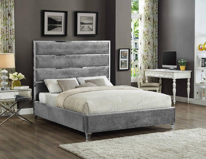Meridian Furniture - Zuma Grey Velvet King Bed - ZumaGrey-K veiw 2