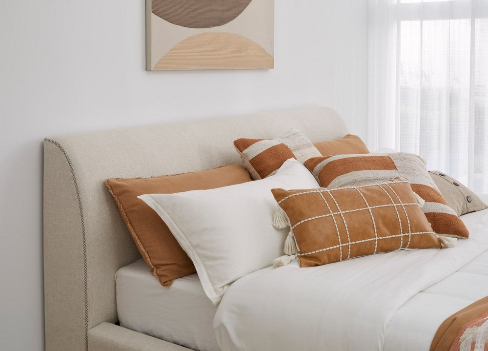 Modus Furniture - Louis King-size Upholstered Platform Bed in Natural Linen - MQMWH7 view 6