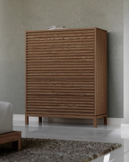 Modus Furniture - Tanner Five Drawer Ash Wood Chest in Roux - QPUA84 view 5
