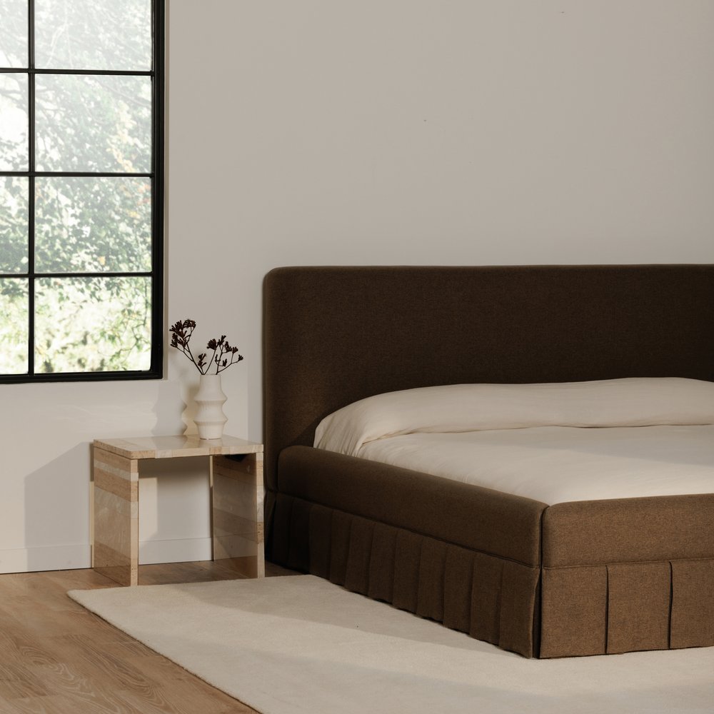 Moes Home - Maren King Bed Brown - OA-1016-03-0 view 11