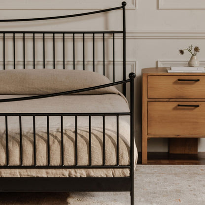 Moes Home - Monet Queen Bed Black - PZ-1001-02-0 view 8