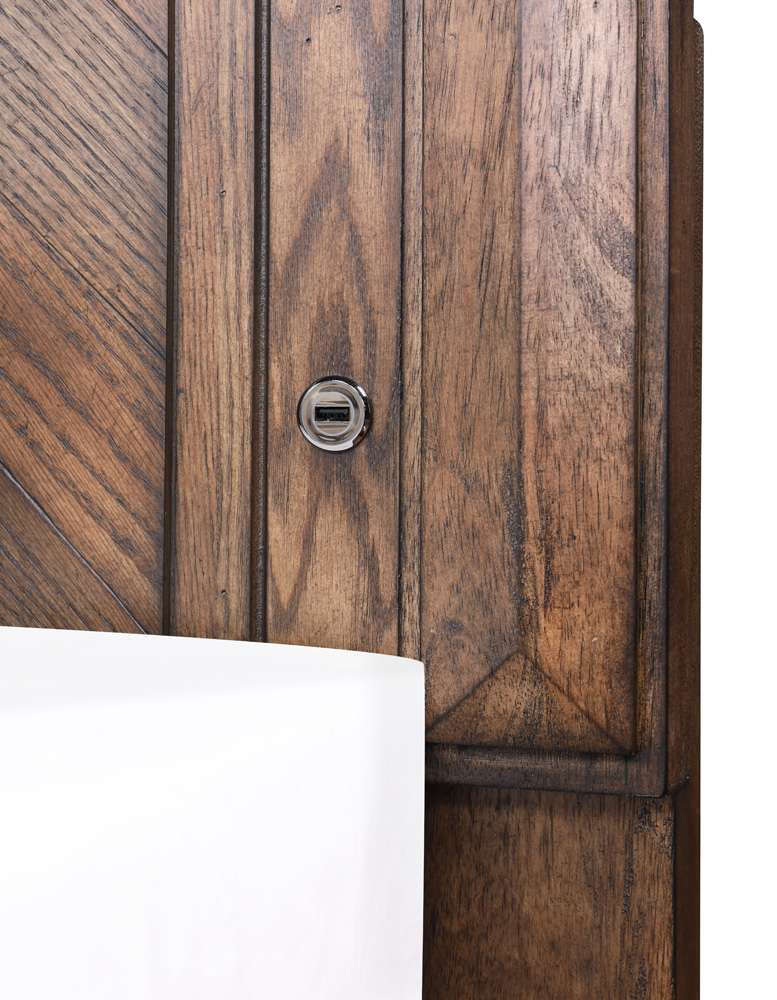 New Classic Furniture - Mar Vista 60in Western King Bed-Walnut - 00-658-200 veiw 4