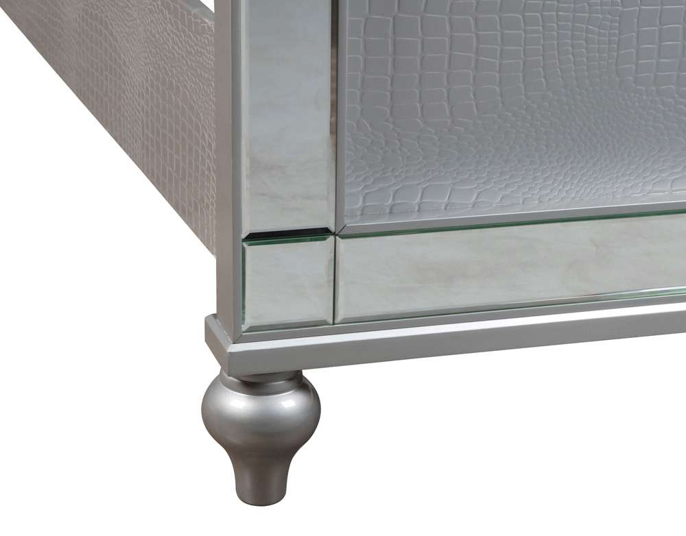 New Classic Furniture - Valentino 6/0 Wk Bed - Silver - 02-9698S-200 veiw 4