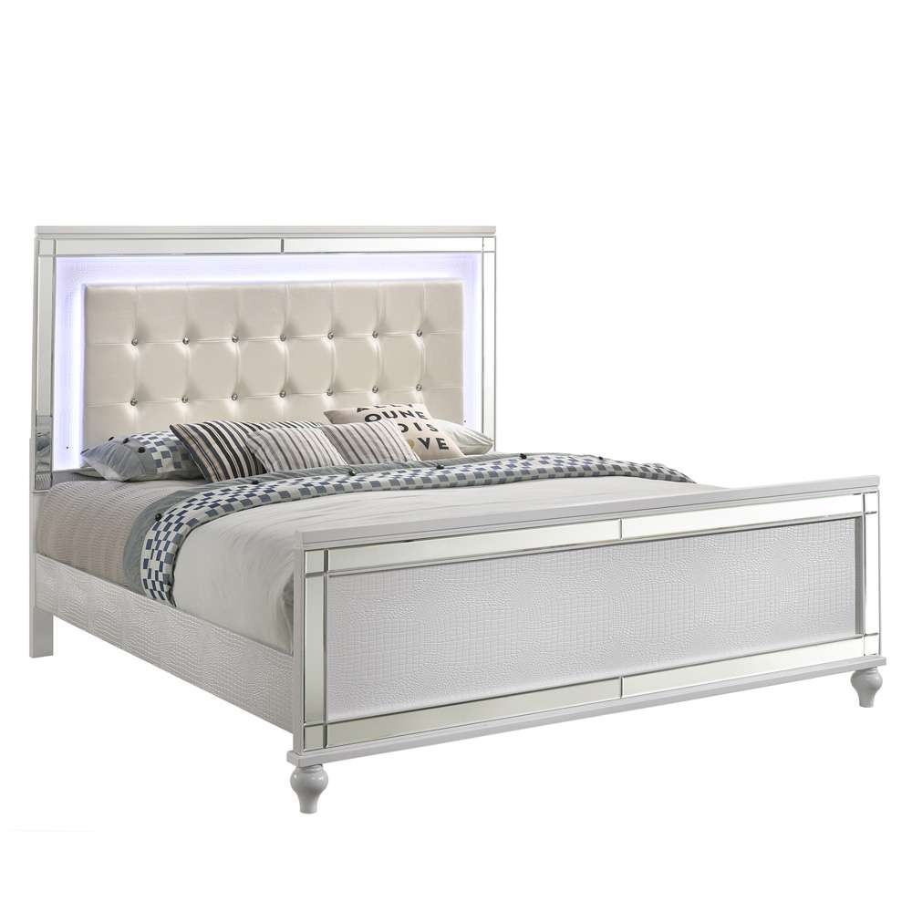 New Classic Furniture - Valentino 6/0 Wk Bed - White - 02-9698W-200 veiw 1