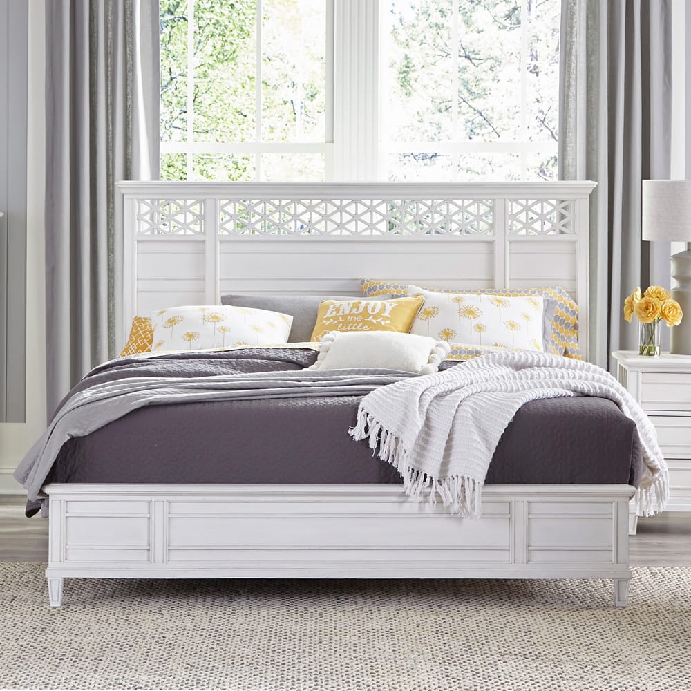 Palmetto Home - Cane Bay Queen Fretwork Panel Bed Complete - 472-230C view 3