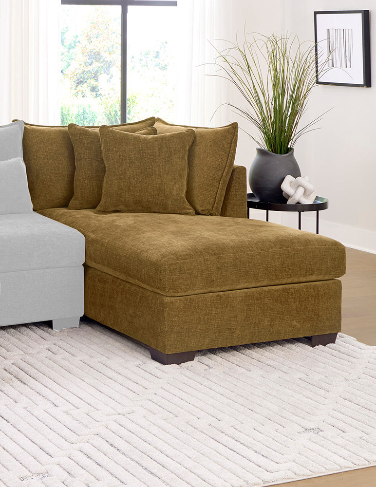 Peak Living - 850 Dino Amber RSF Chaise in Amber - 85013-4354 view 1