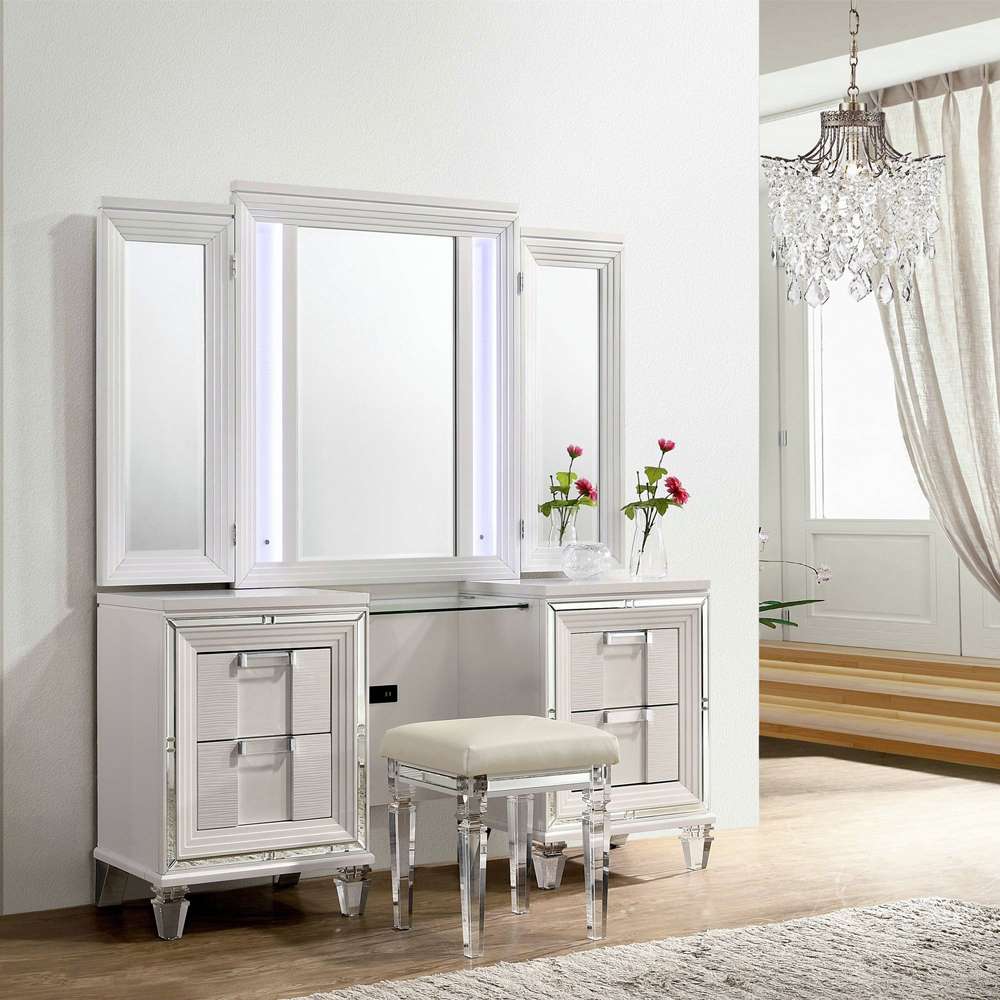 Picket House Furnishings - Charlotte Vanity Set with USB in White - TN700VT veiw 3