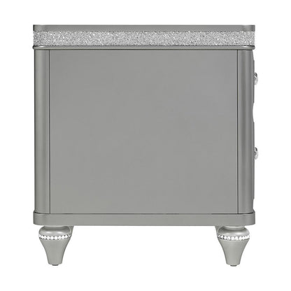 Picket House Furnishings - Lavigne Chairside Table with Power/USB in Silver - T-4900-15-CST veiw 2