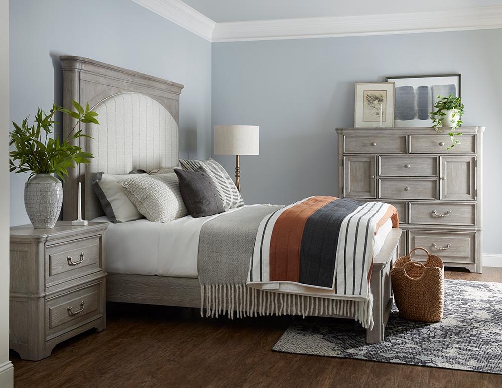 Pulaski - Abbotts Glen 8 Drawer Master Chest with Cabinets in Windmill Grey - P385-BR-K11_CLOSEOUT veiw 7