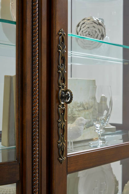 Pulaski Foxcroft Curved End Curio 102003 View 4