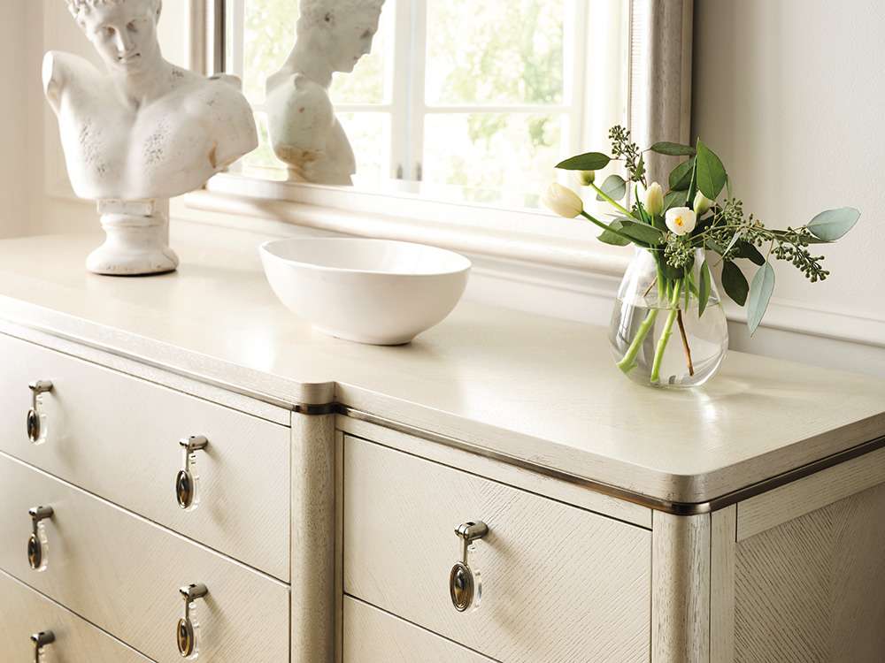 Pulaski - Grace Dresser Mirror - P377110_CLOSEOUT veiw 4